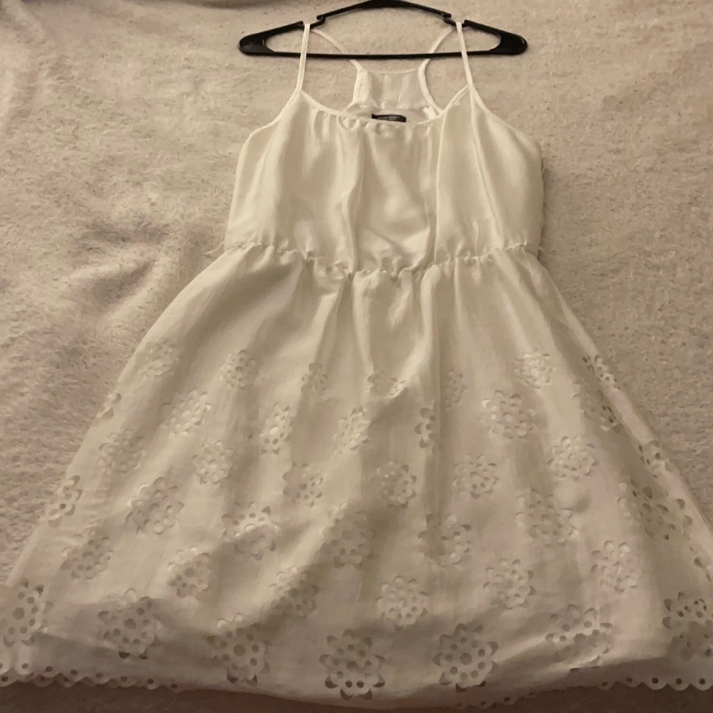 Bisou Bisou size 12 white above knee dress